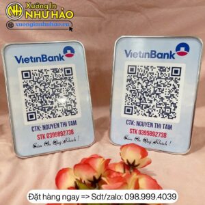 Bang ma qr khung trang guong