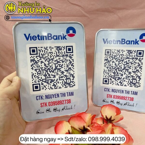 Bang ma qr khung trang guong