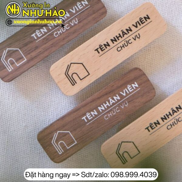 bảng tên nhân viên cài áo
