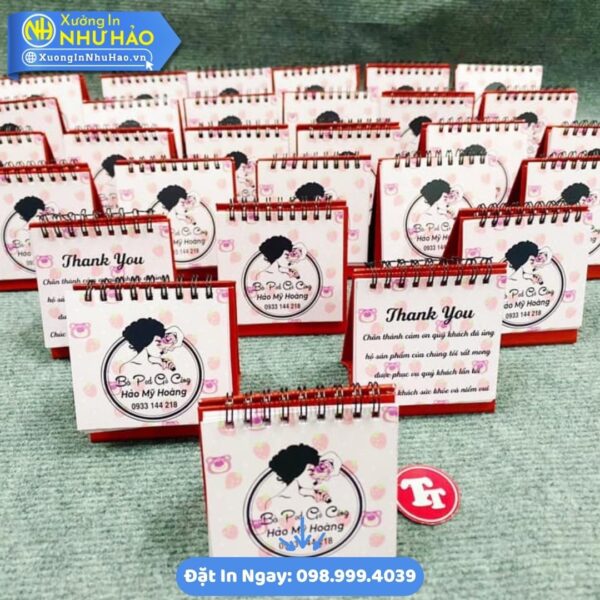 In Lịch Để Bàn Mini 2026: Thiết Kế Đẹp, Giá Tốt Tại Xưởng Như Hảo. Quà Tặng Doanh Nghiệp Ý Nghĩa