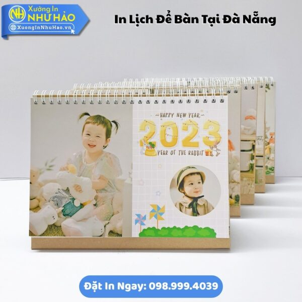 Đặt In Lịch Để Bàn Tại Đà Nẵng Theo Yêu Cầu: In Lịch Chữ A Giấy C300, Thiết Kế Free, Kích Thước 14x20cm, 18x24cm