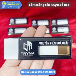 Xưởng Làm Bảng Tên Nhựa Đổ Keo Cao Cấp, In Logo Sắc Nét, Bền Đẹp. Giải Pháp Cài Áo Nam Châm Và Ghim Cài Tiện Lợi, Bảo Vệ Đồng Phục, Tăng Nhận Diện Thương Hiệu