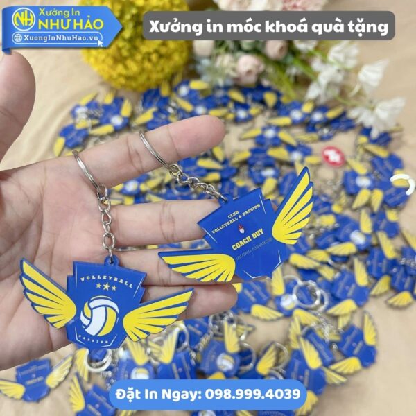 Xưởng In Móc Khoá Quà Tặng Theo Yêu Cầu: Chất Liệu Mica, Alu Hoặc Nhựa - In UV Sắc Nét, Thiết Kế Miễn Phí