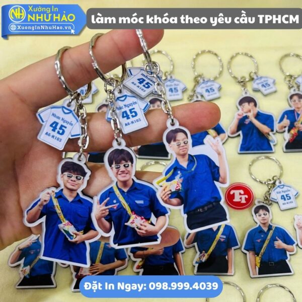Làm Móc Khóa Theo Yêu Cầu TPHCM: Nhận In Móc Khoá TPHCM Mọi Số Lượng - Chất Liệu Mica, Alu Hoặc Nhựa
