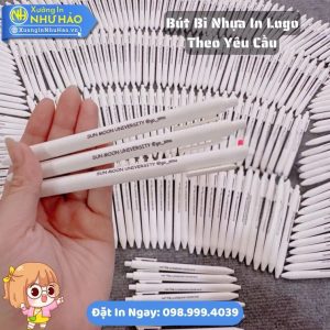 Báo Giá Đặt Làm Bút Bi Nhựa In Logo Theo Yêu Cầu Dành cho Doanh Nghiệp Làm Quà Tặng Sự Kiện Đẹp Giá Tận Gốc Tại Xưởng Như Hảo