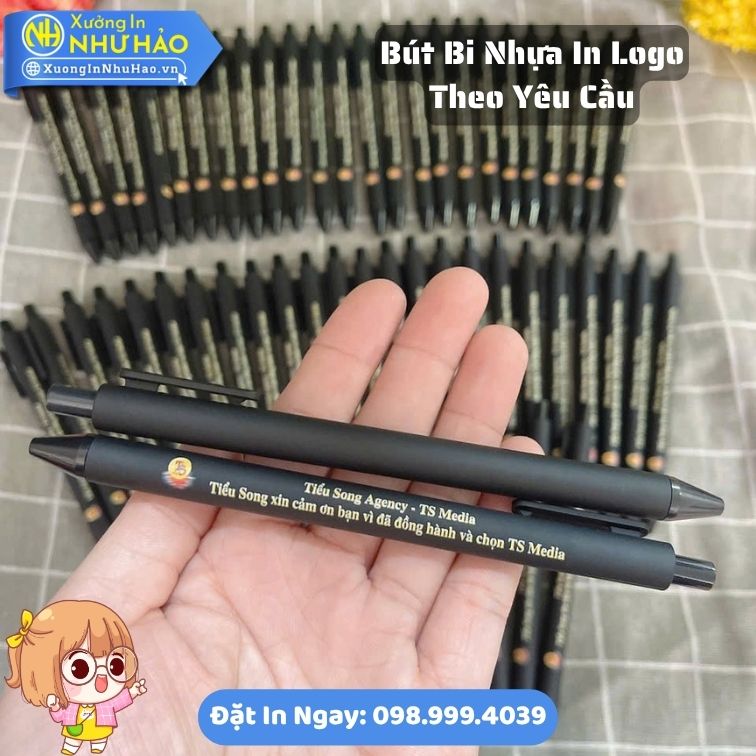 But Bi Nhua In Logo Theo Yeu Cau 6 Báo Giá Đặt Làm Bút Bi Nhựa In Logo Theo Yêu Cầu Dành cho Doanh Nghiệp Làm Quà Tặng Sự Kiện Đẹp Giá Tận Gốc Tại Xưởng Như Hảo