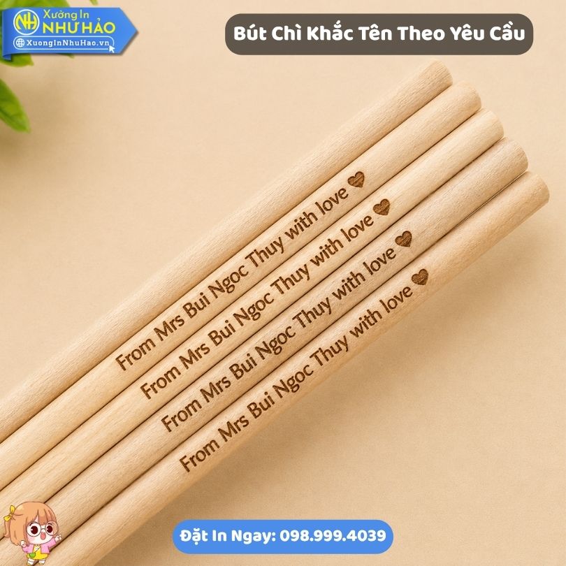 But Chi Khac Ten Theo Yeu Cau 2 Bút Chì Khắc Tên Theo Yêu Cầu - Làm Quà Tặng Doanh Nghiệp Và Học Sinh Giá Tốt Tại Xưởng Như Hảo