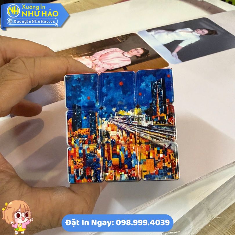 In Hình Lên Rubik – In Logo Lên Rubik 3×3 Theo Yêu Cầu (3) In Hình Lên Rubik - In Logo Lên Rubik 3x3 Theo Yêu Cầu Giá Sỉ Tận Xưởng Như Hảo Đẹp Sắc Nét Làm Quà Tặng Cho Sự Kiện Doanh Nghiệp